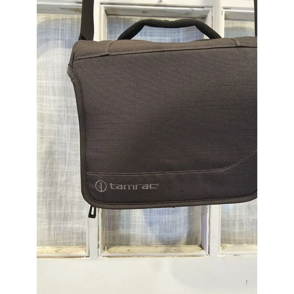 Tamrac store transport